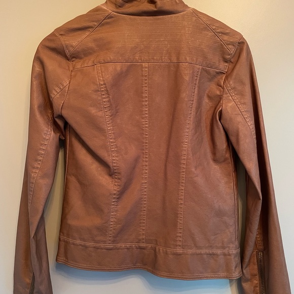 BB Dakota tan pleather jacket - Picture 2 of 3